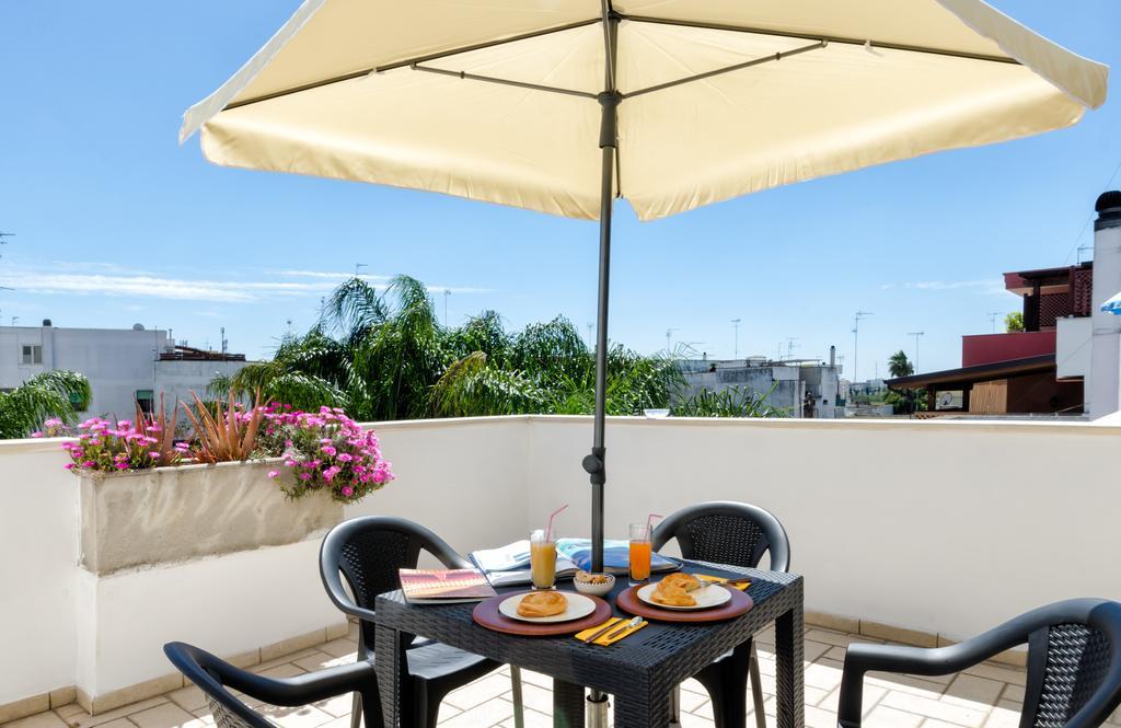 B&B L'Antica Rimessa Лечче Экстерьер фото