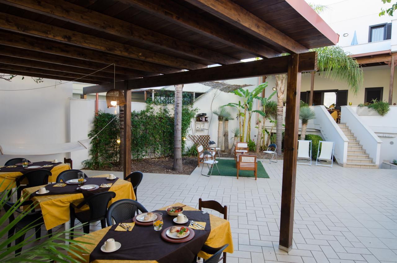 B&B L'Antica Rimessa Лечче Экстерьер фото